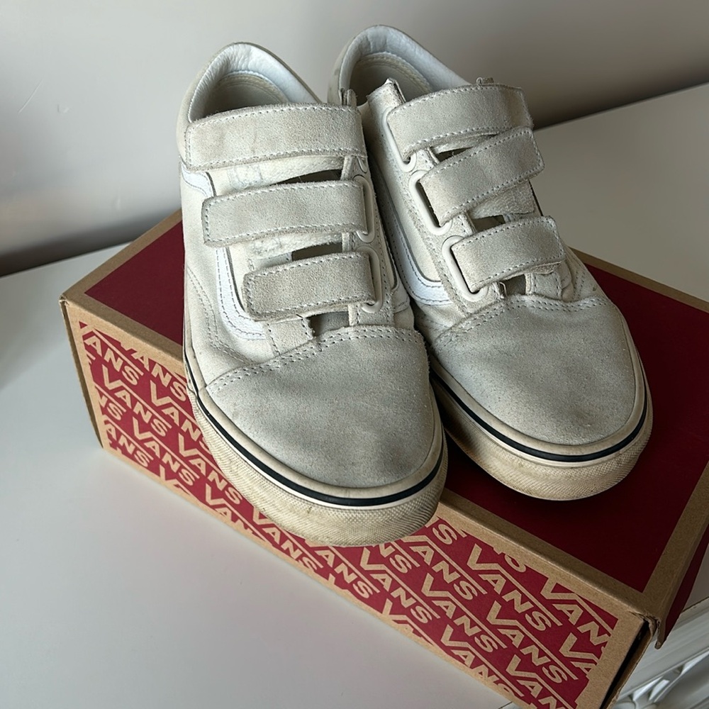 Velcro vans